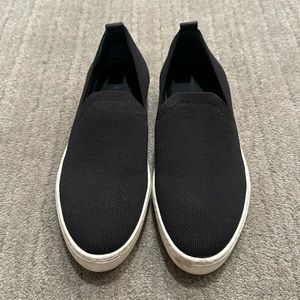 Banana Republic black shoe. Worn only a few times.